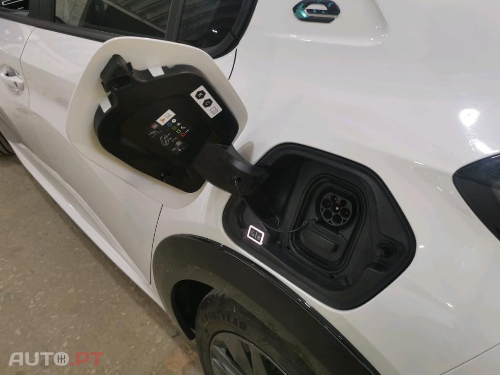 Peugeot E-208 50 kWh Active Pack