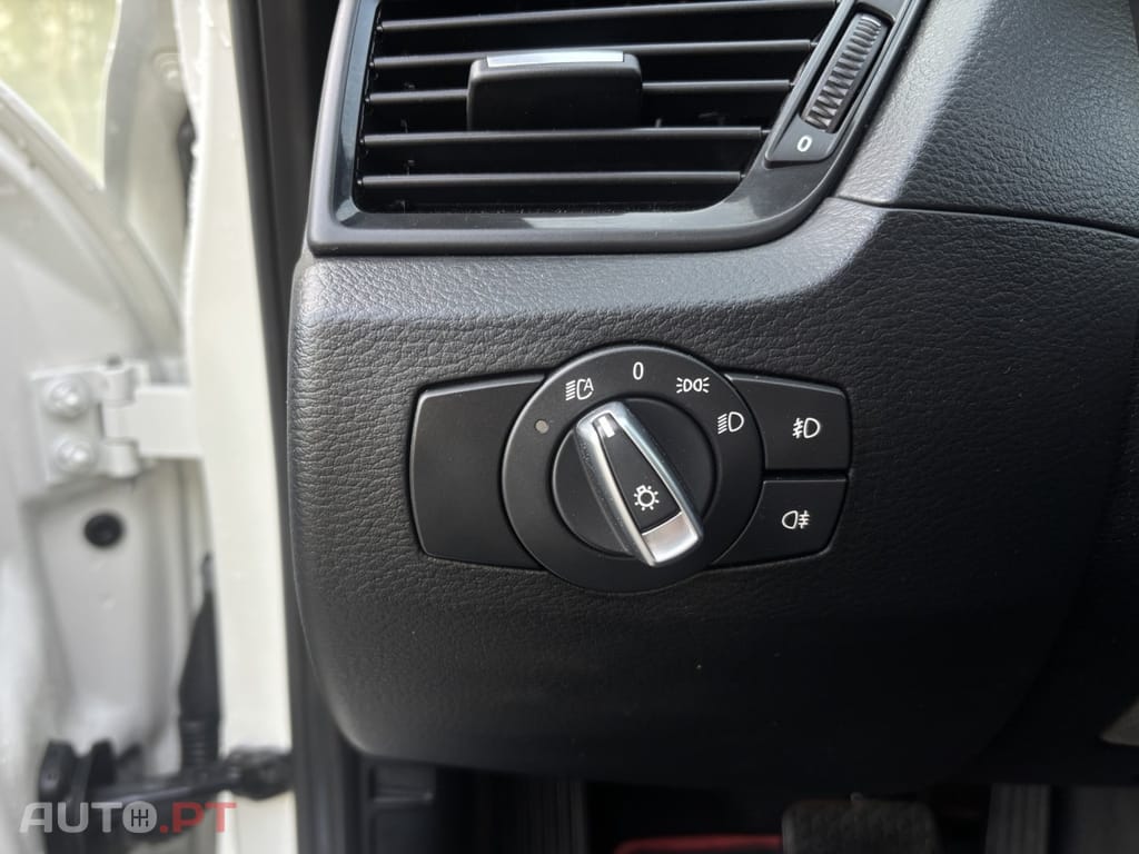 BMW X1 18 d xDrive Auto Line Sport