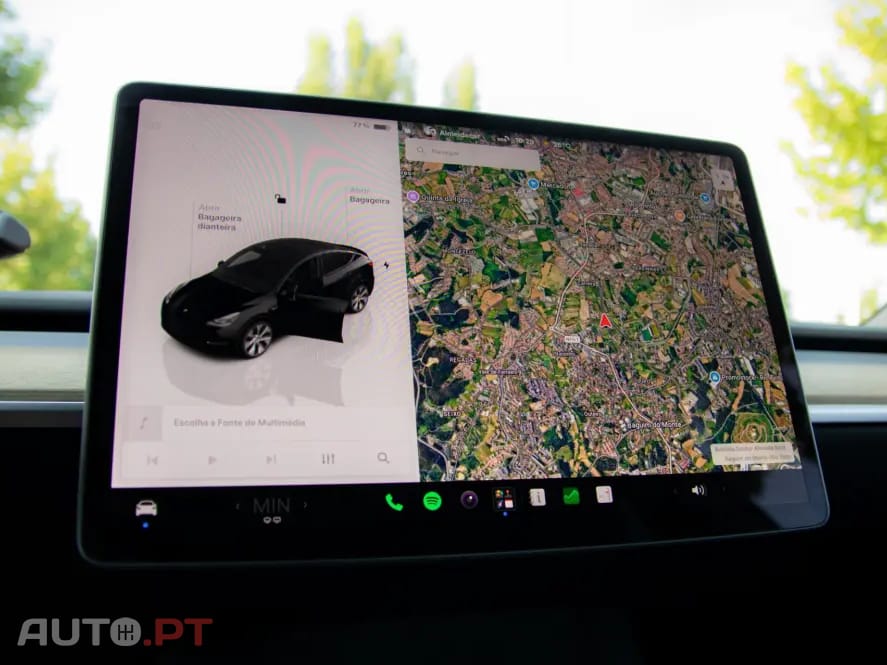 Tesla Model Y RWD — fotografia 14