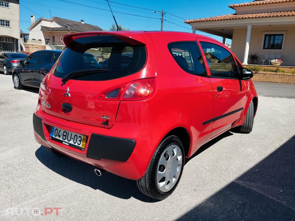 Mitsubishi Colt cz3 van