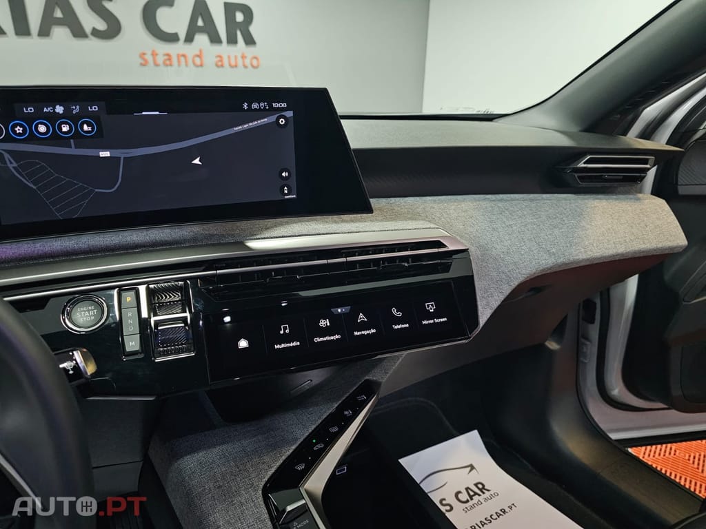 Peugeot 5008 ALLURE HYBRID E-DCS6