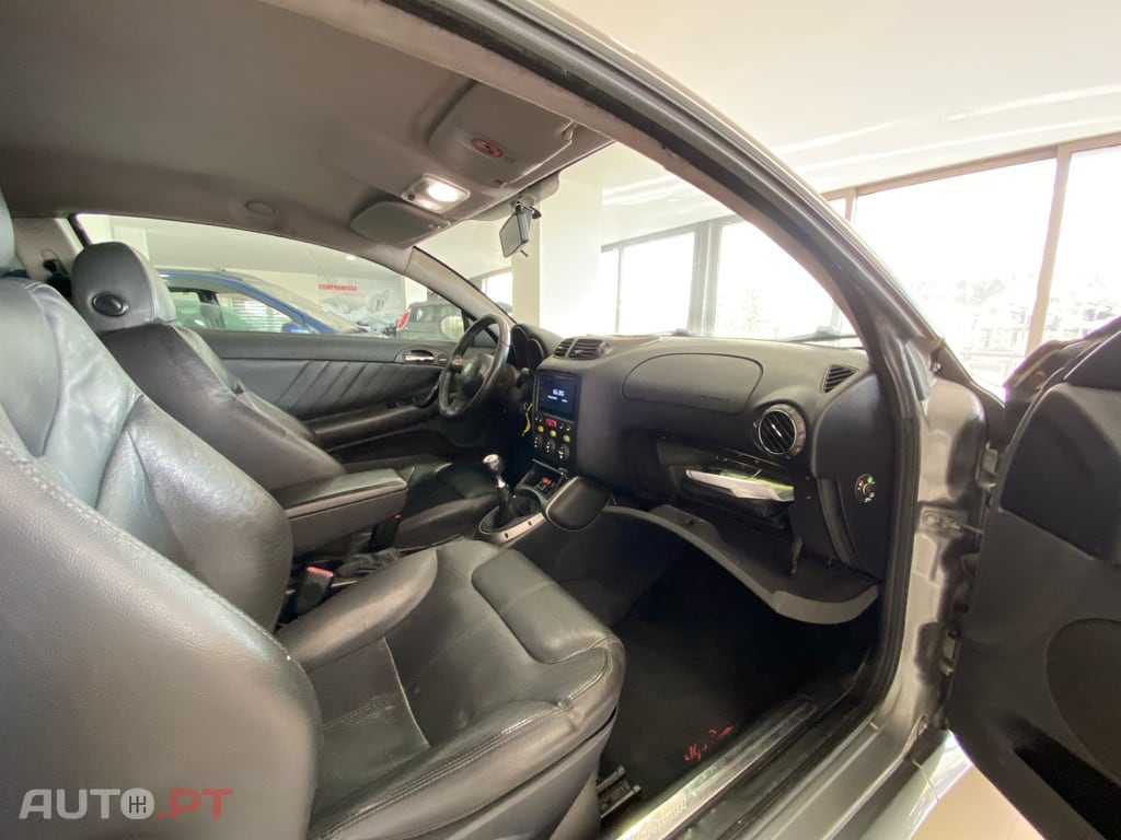 Alfa Romeo GT 1.9 JTD M-JET Q2