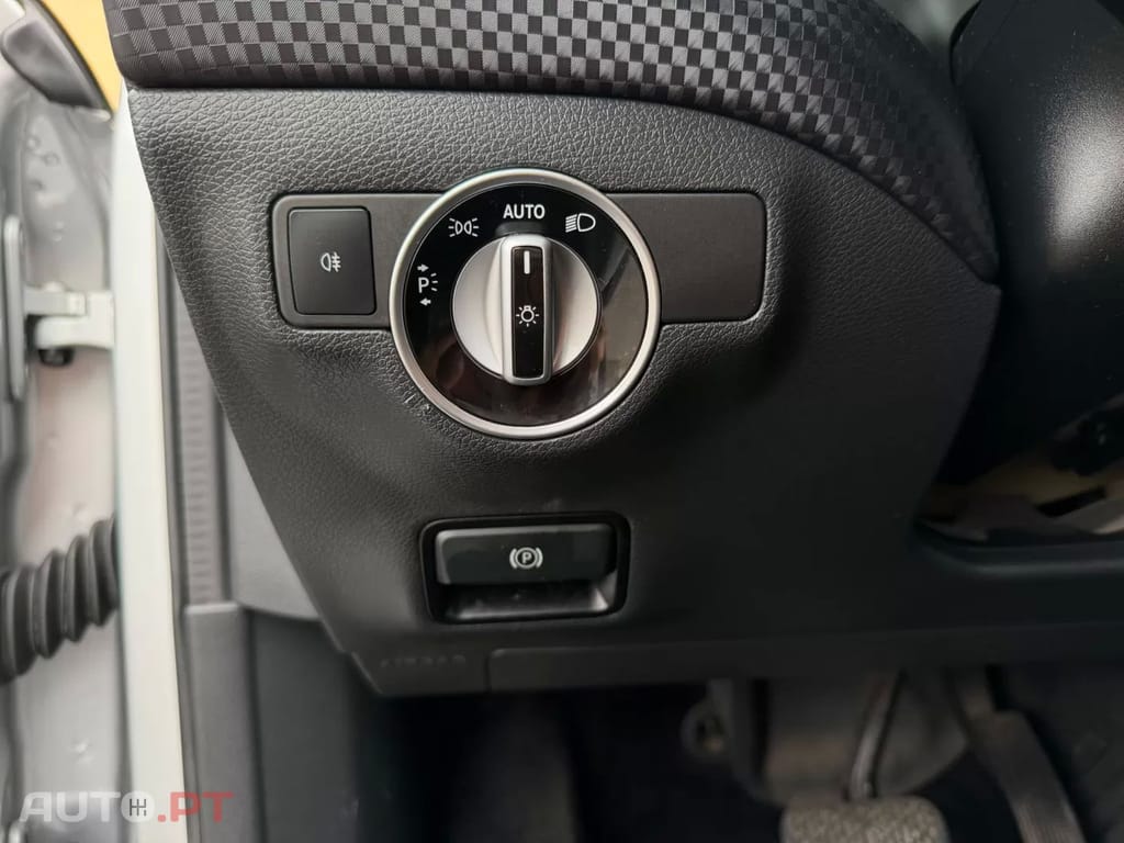 Mercedes-Benz A 180 d 7G-DCT Urban