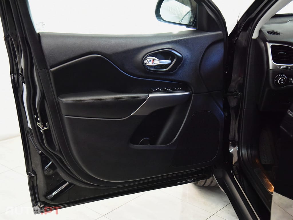 Jeep Cherokee 2.2 D Limited
