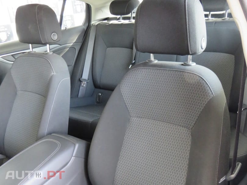 Opel Insignia 1.5 D Business