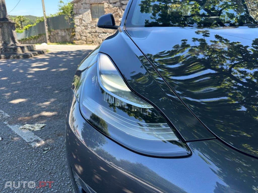 Tesla Model 3 Long-Range Dual Motor AWD
