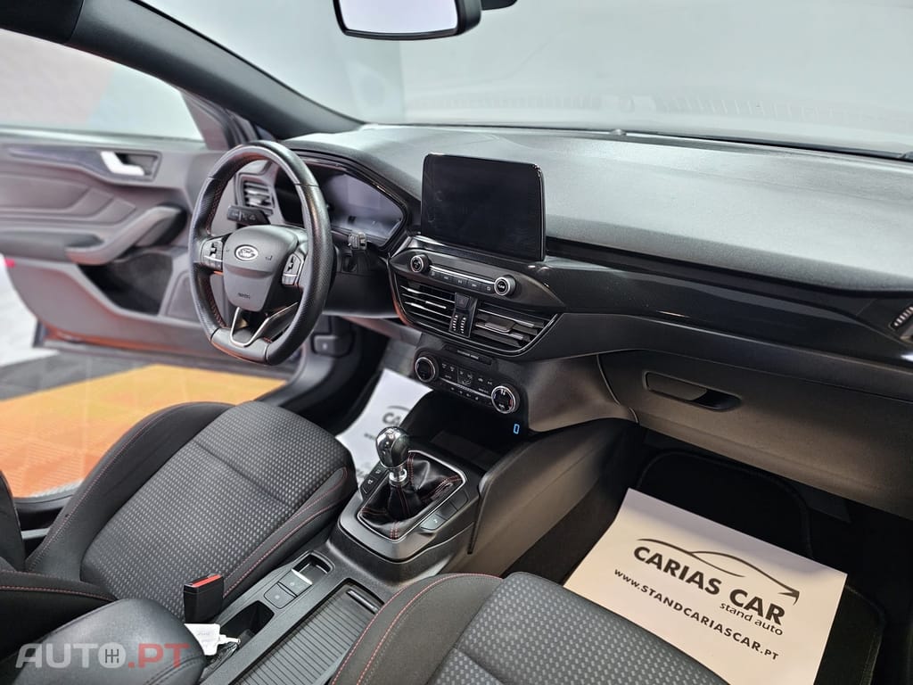 Ford Focus SW 1.5 TDCi EcoBlue ST-Line