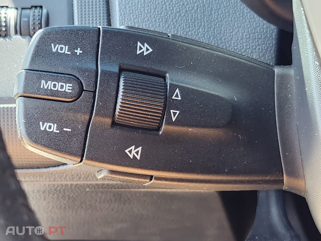 Seat Ibiza SC 1.6 TDi DPF