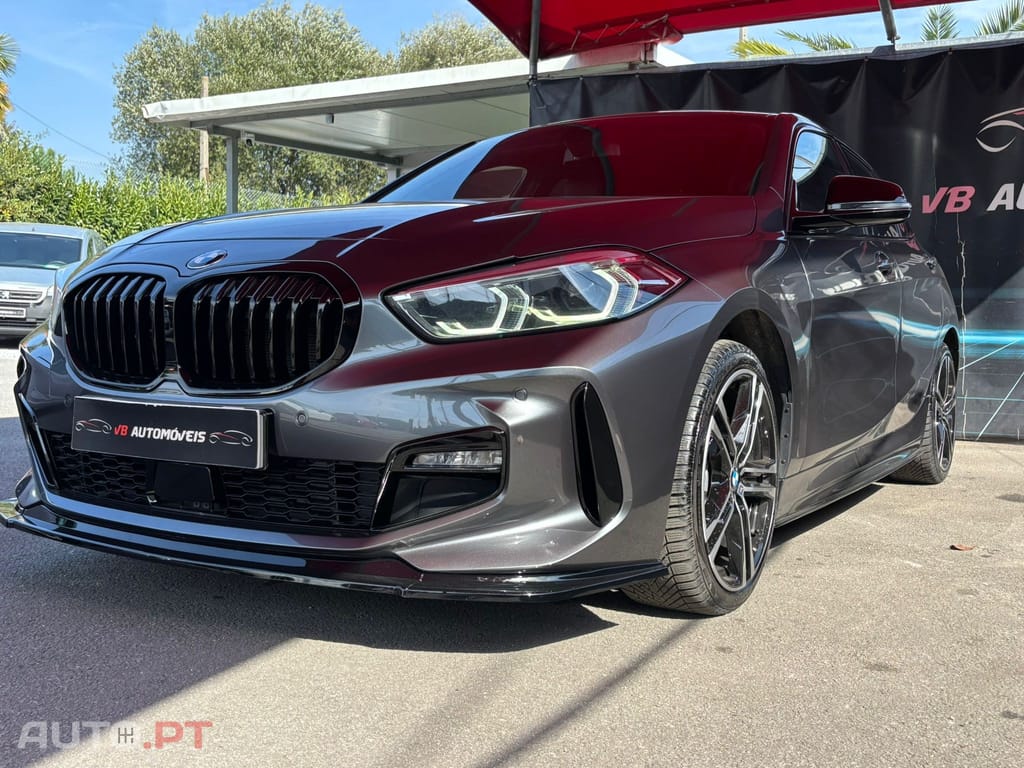 BMW 116 d Pack Desportivo M Auto