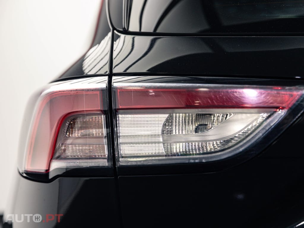 Ford Kuga 2.5 PHEV ST-Line