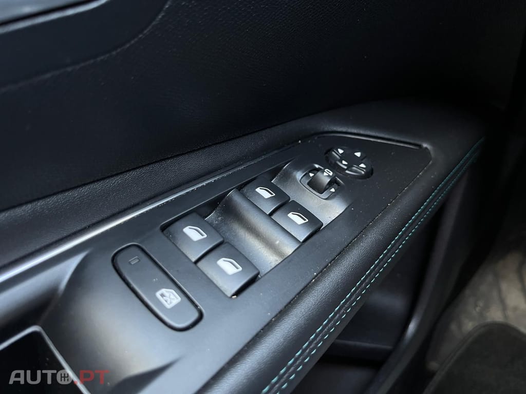 Peugeot 3008 I.V.A DEDUTÍVEL 1.6 ALLURE PACK HYBRID
