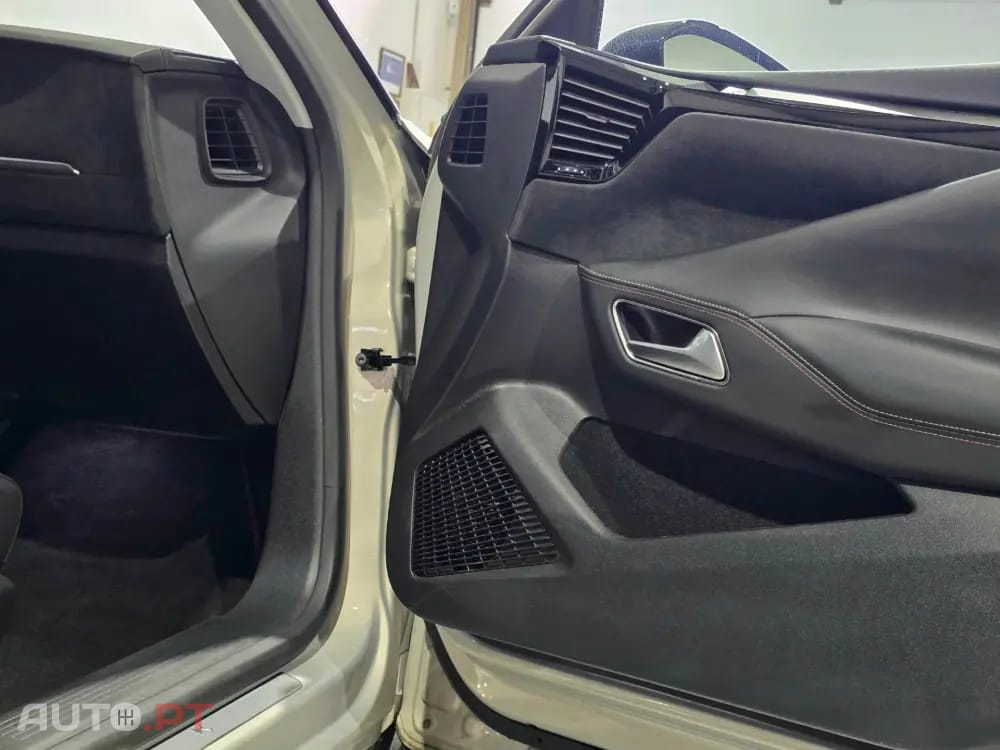 DS DS4 E-TENSE 225 PERFORMANCE LINE+