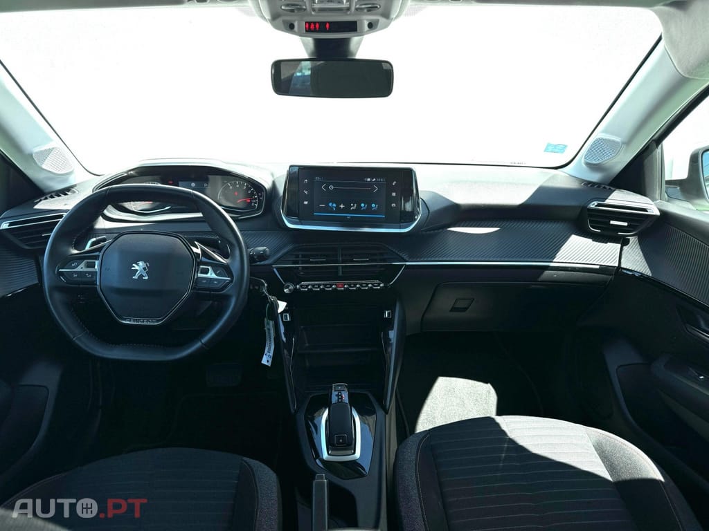 Peugeot 208 1.2 PureTech Allure EAT8