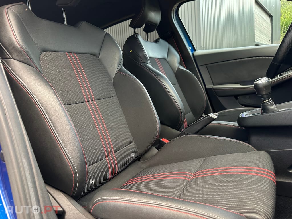 Renault Clio 1.0 TCe RS Line