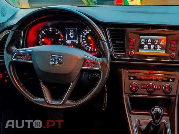 Seat Leon 1.6 TDI Ecomotive 110cv / 138€ mês