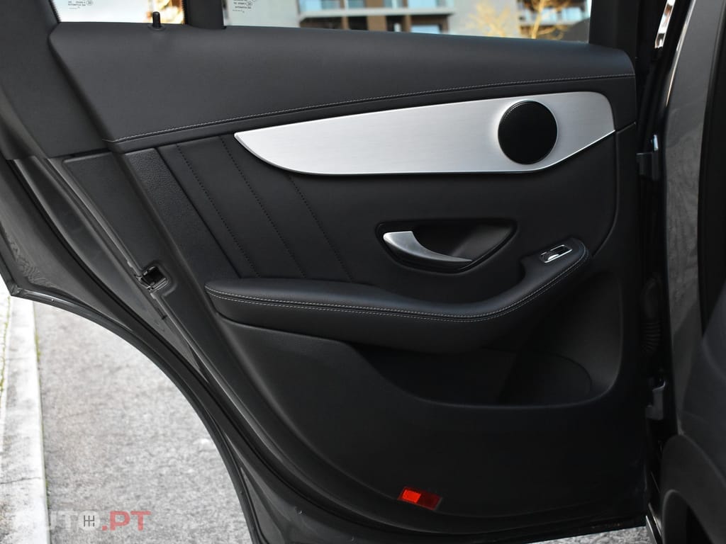 Mercedes-Benz GLC 300 de 4Matic 9G-TRONIC AMG Line