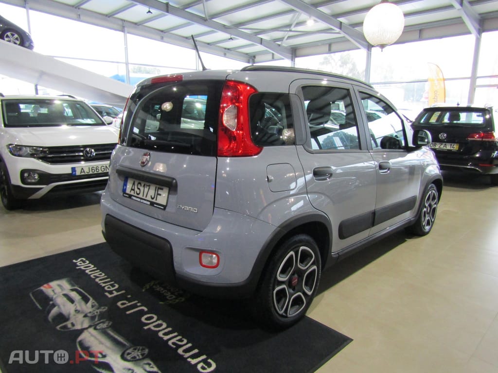 Fiat Panda 1.0 Hybrid Cross