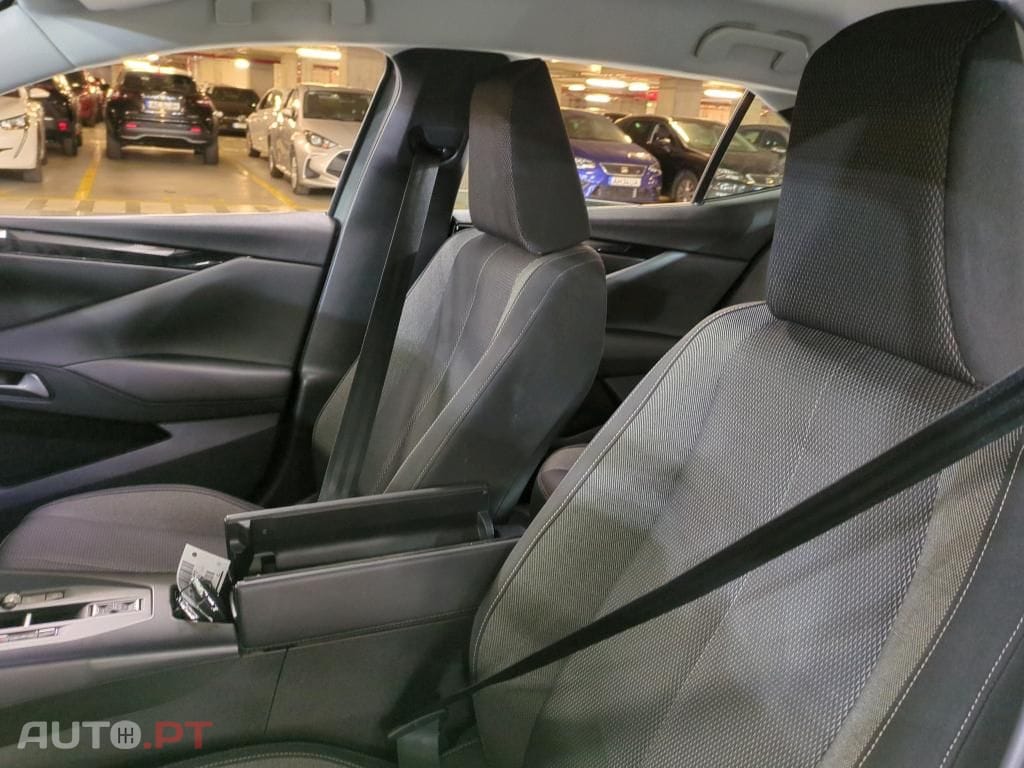 DS DS4 1.5 BlueHDi Bastille + EAT8