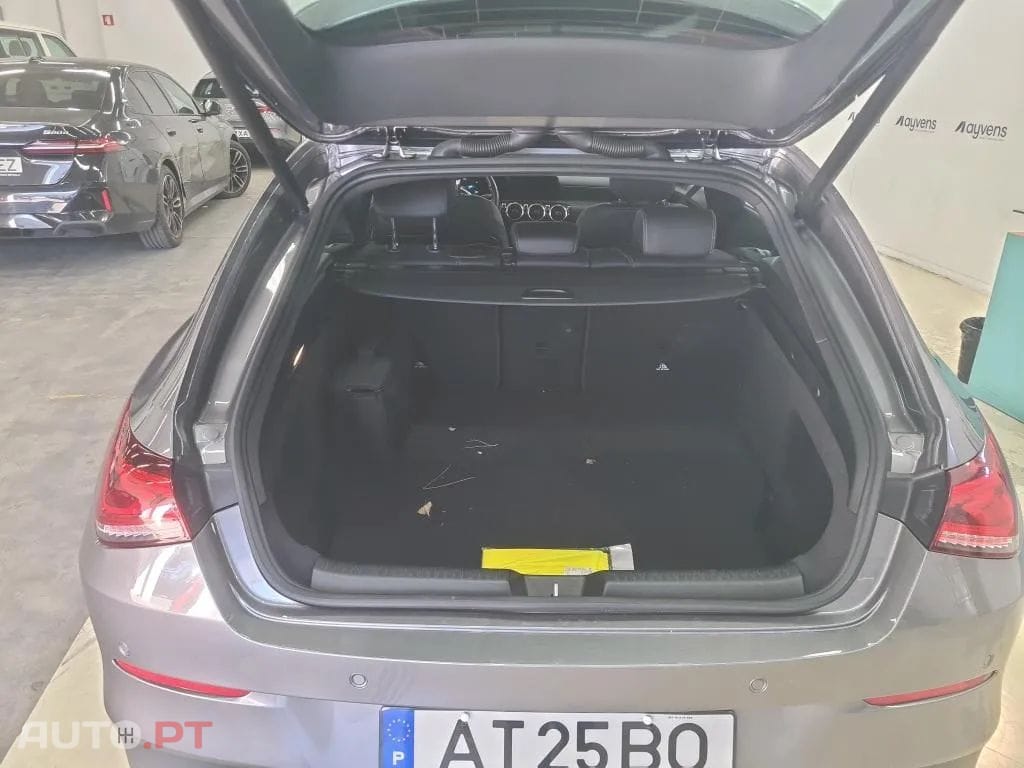 Mercedes-Benz CLA 250 e Shooting Brake Style Plus