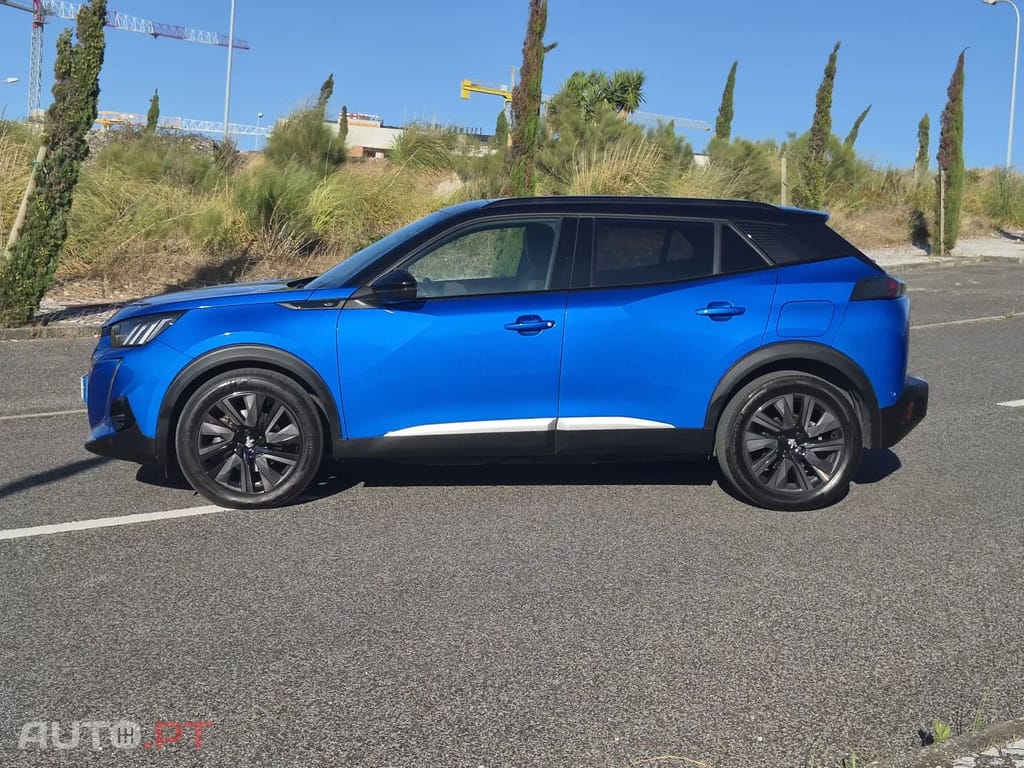 Peugeot E-2008 50 kWh GT Pack