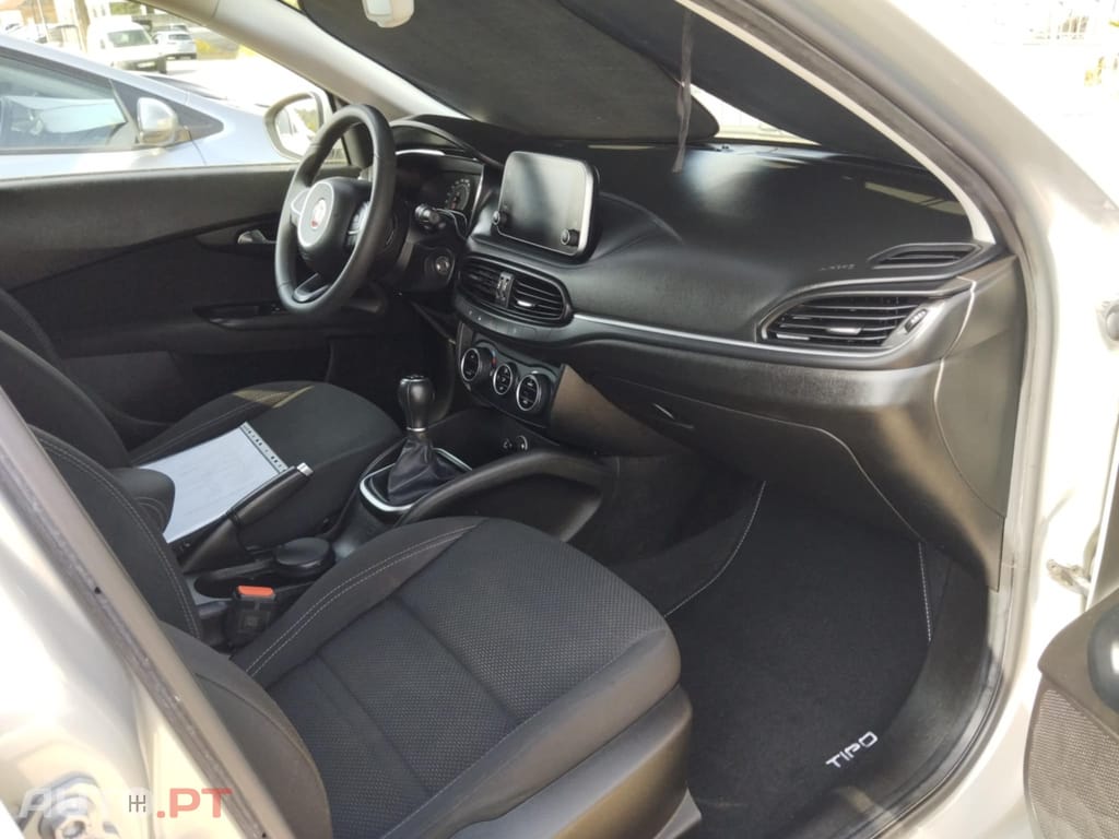 Fiat Tipo 1.3M-JET LOUNGE