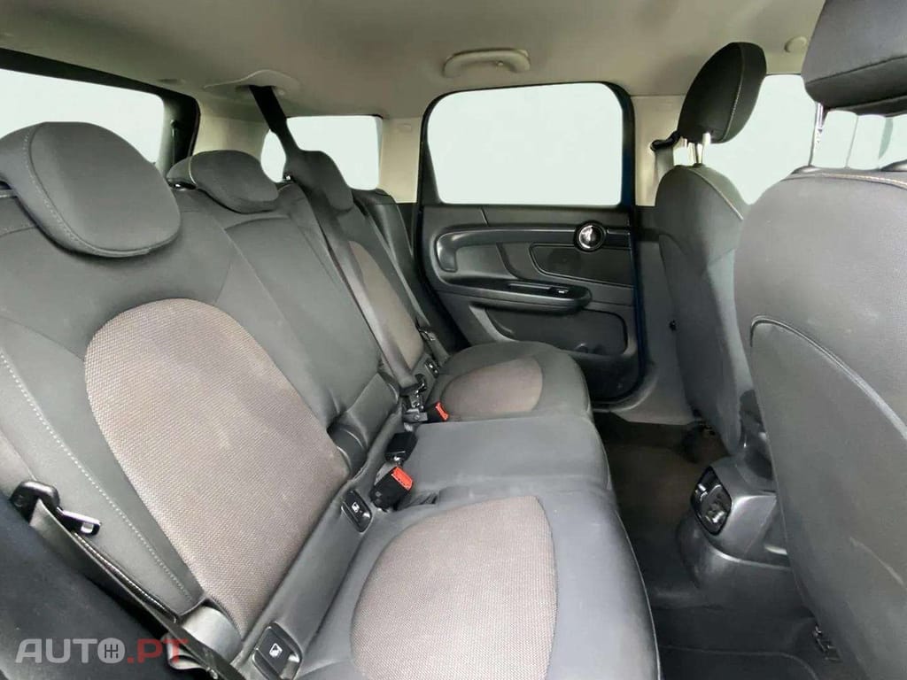 MINI Countryman Cooper SE ALL4 Auto