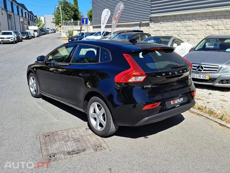 Volvo V40 2.0 D2 Momentum