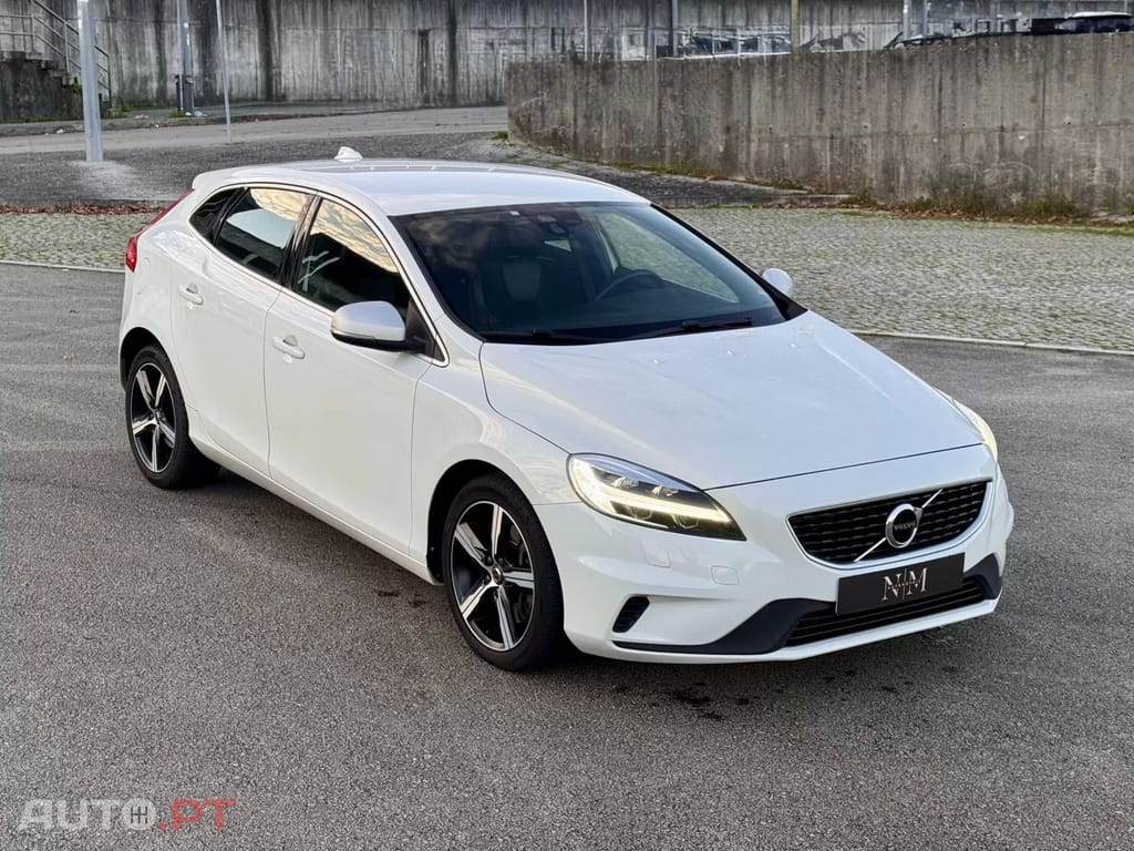 Volvo V40 2.0 D2 R-Design Geartronic