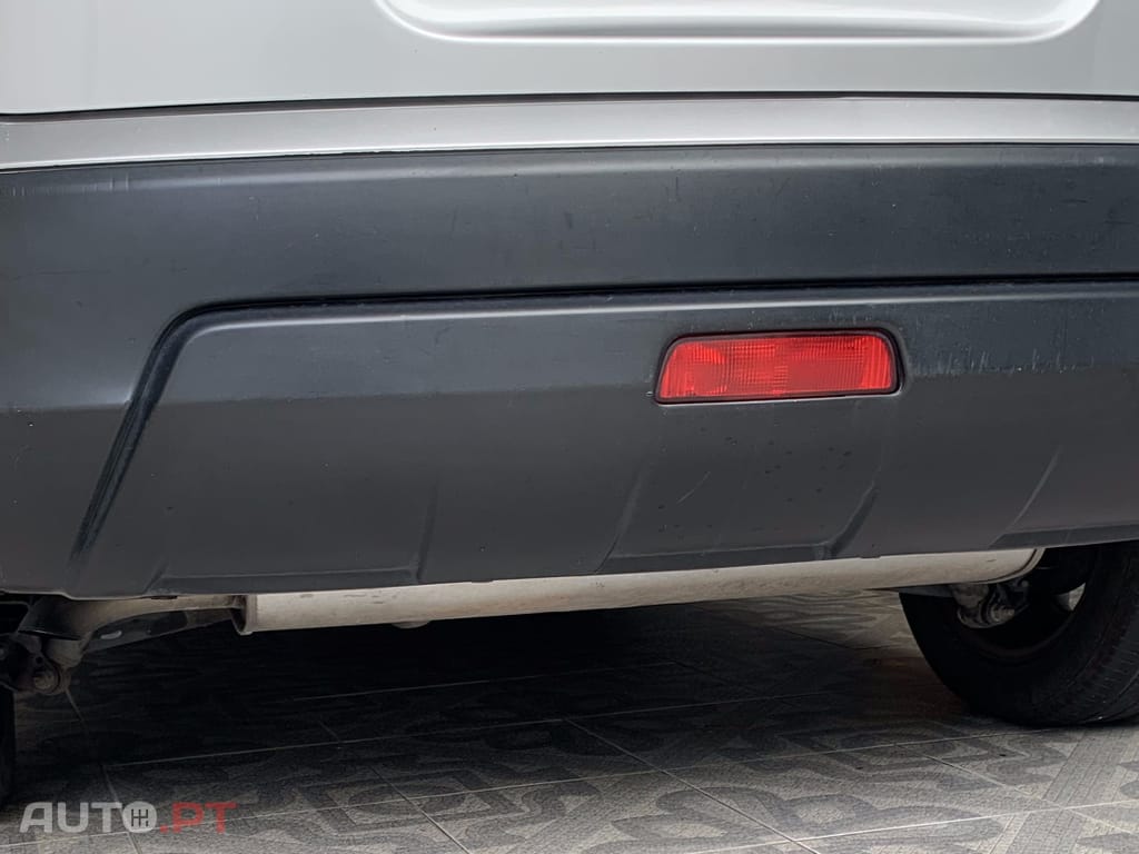 Nissan Qashqai TEKNA SPORT 1.5DCI 106 CV 4X2 (2010) 18”