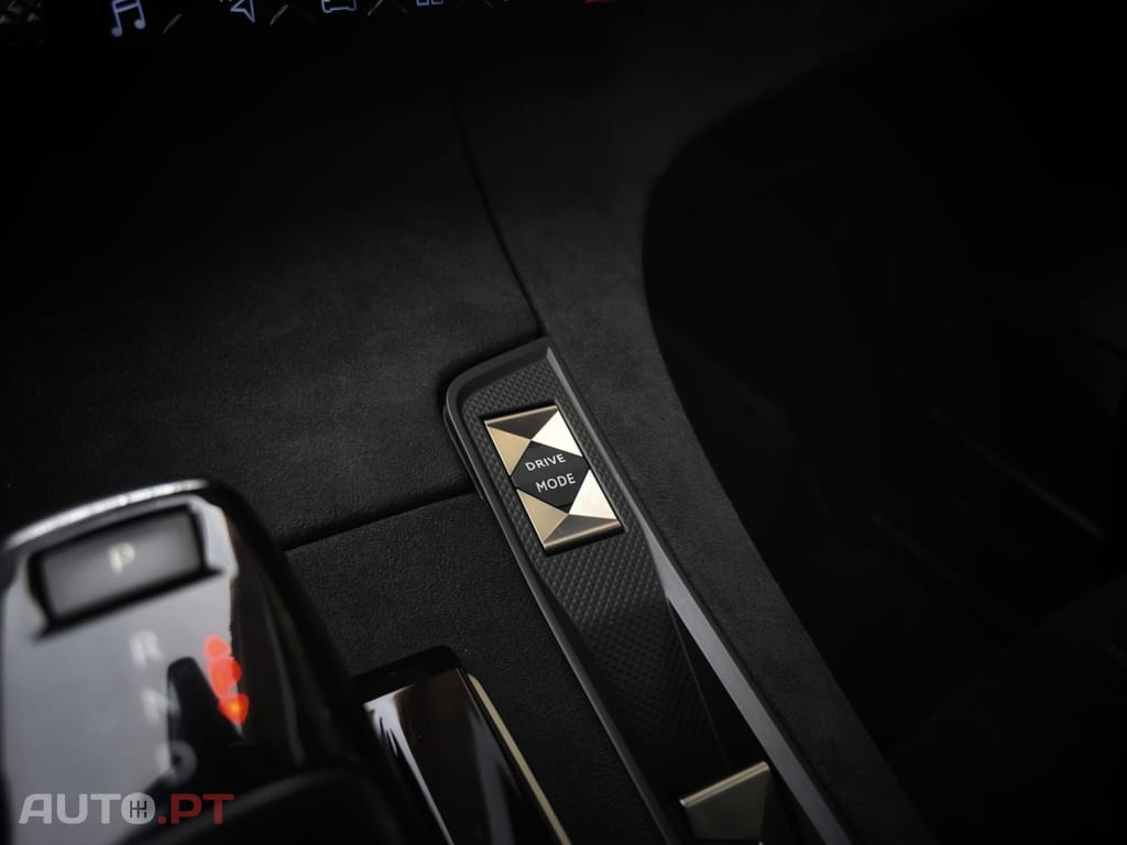 DS DS7 Crossback 2.0 BlueHDi Performance Line EAT8