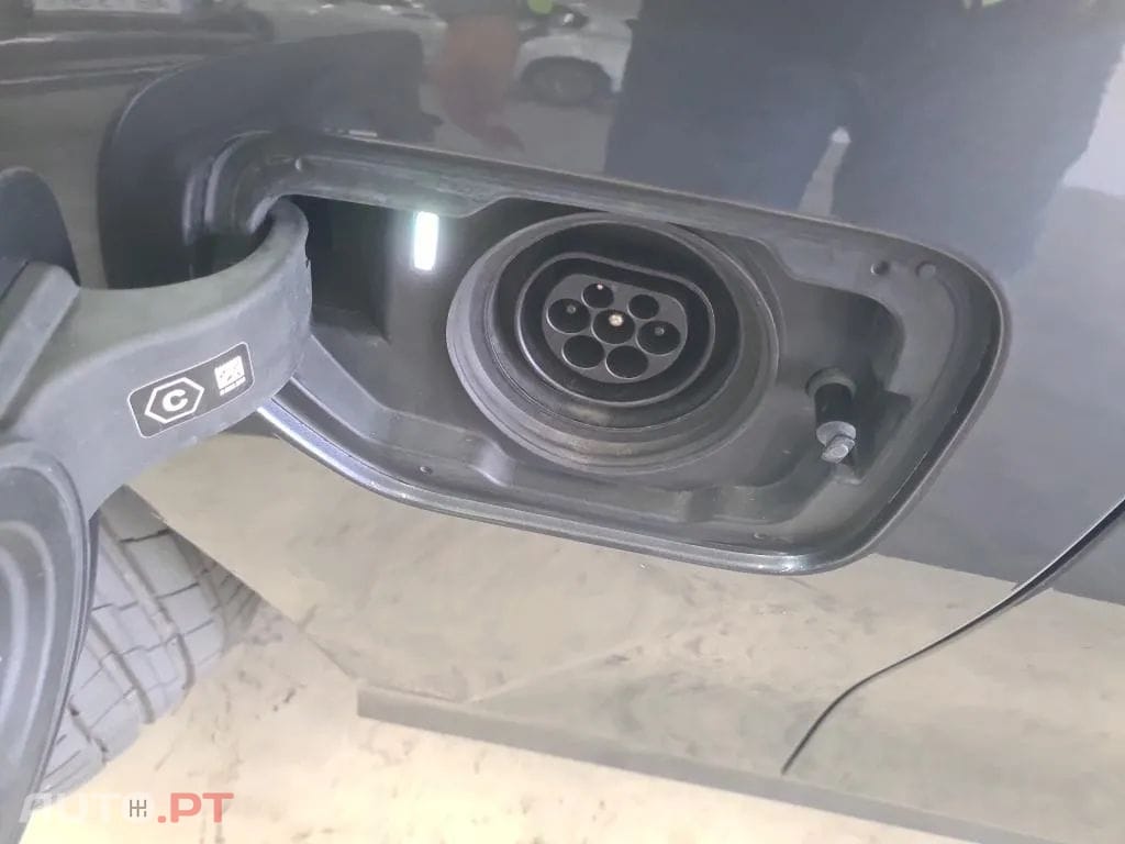 BMW 330 e Touring Line Luxury Auto