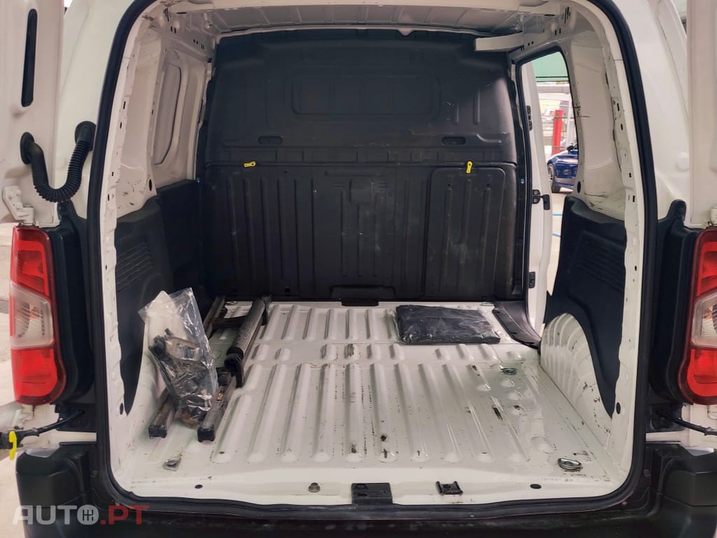 Peugeot Partner 1.6 BlueHDi L1 Premium