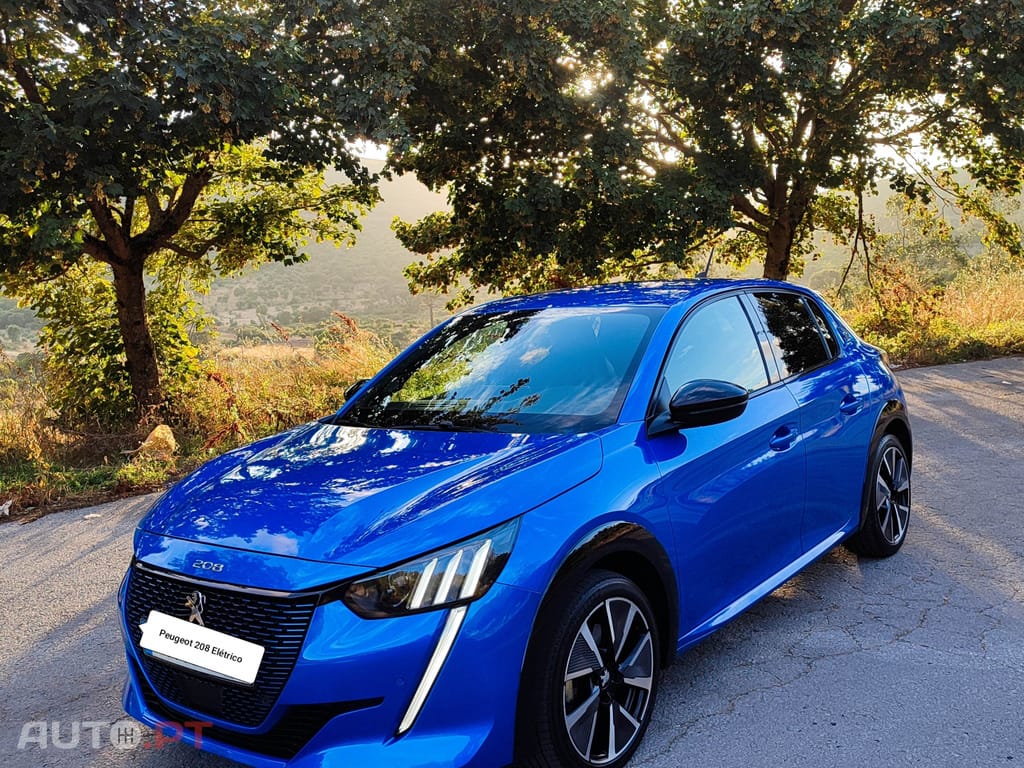 Peugeot E-208 GT Line