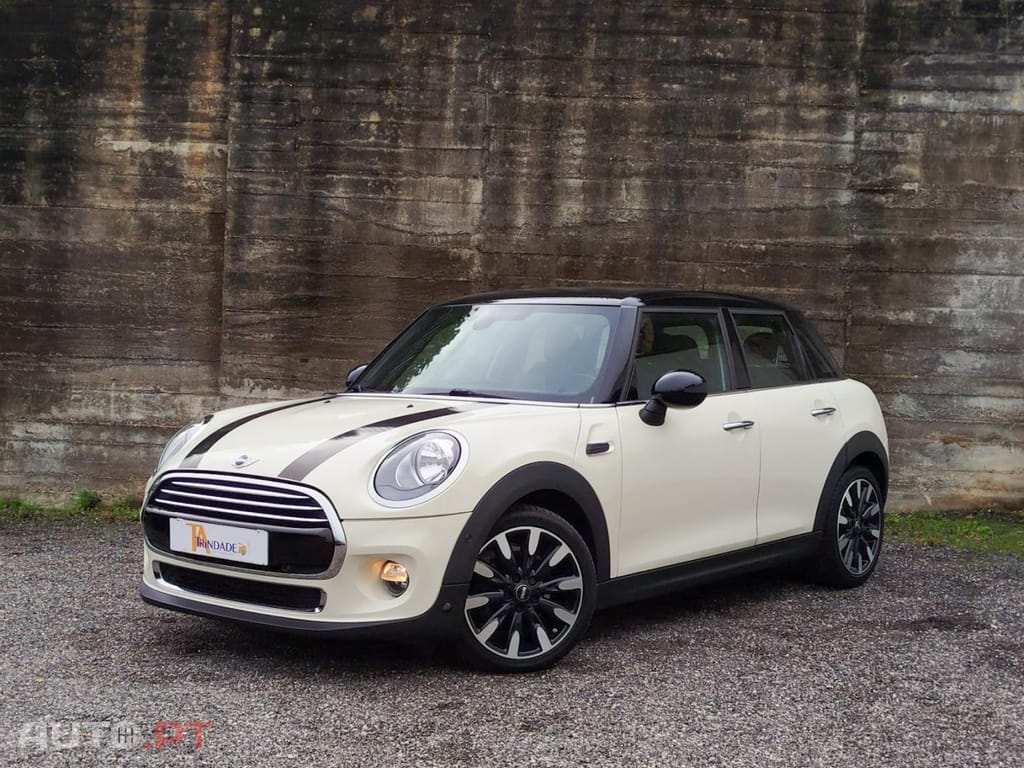 MINI Cooper Cooper D Auto