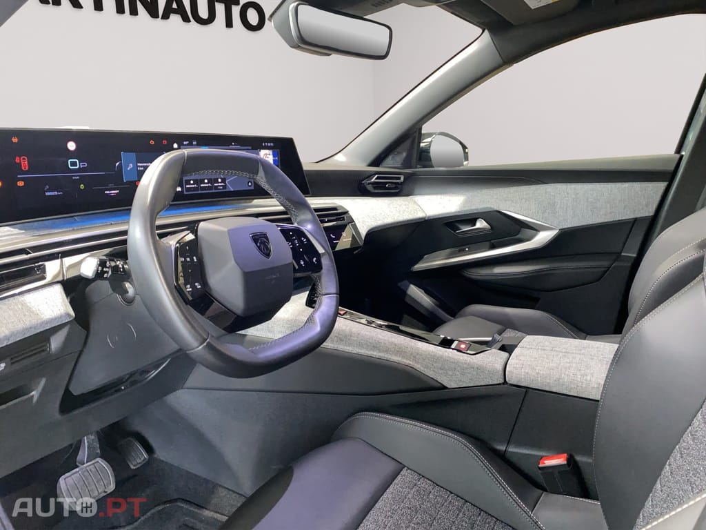 Peugeot 3008 1.2 Hybrid Allure e-DCS6