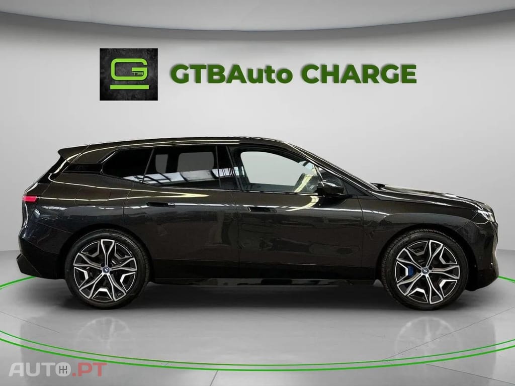 BMW iX xDrive40