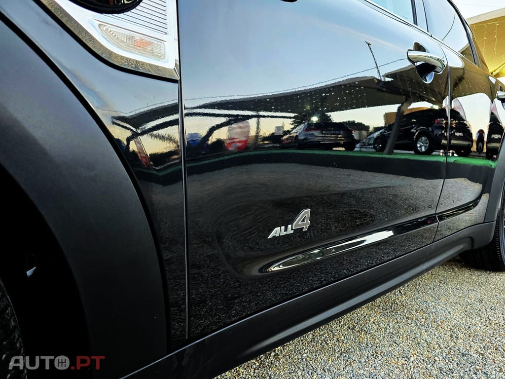 MINI Countryman Cooper SE Premium Essential Auto