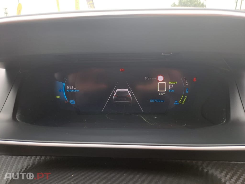 Peugeot E-2008 50 kWh Allure Pack