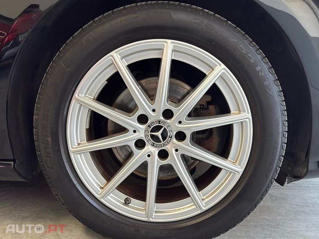 Mercedes-Benz CLA 180 7G-DCT Progressive