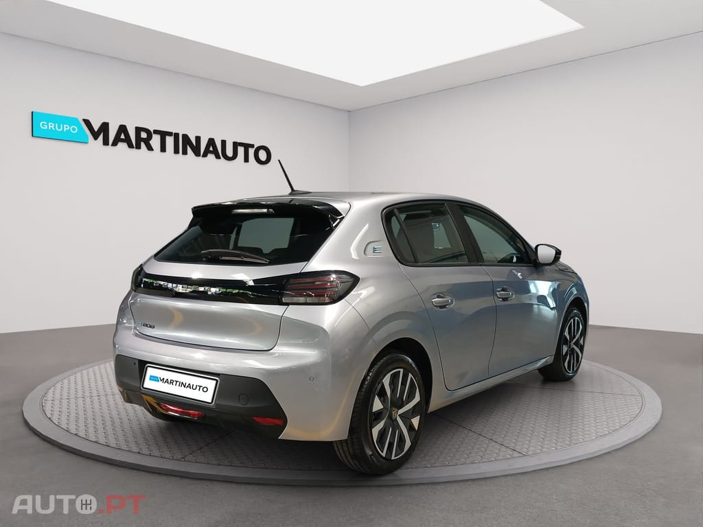 Peugeot e-208 50 kWh Active — fotografia 5