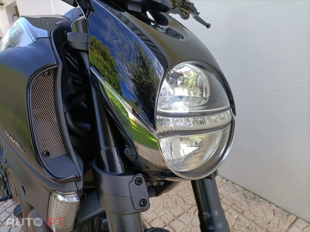 Ducati Diavel 1200 CROMO ABS COM EXTRAS