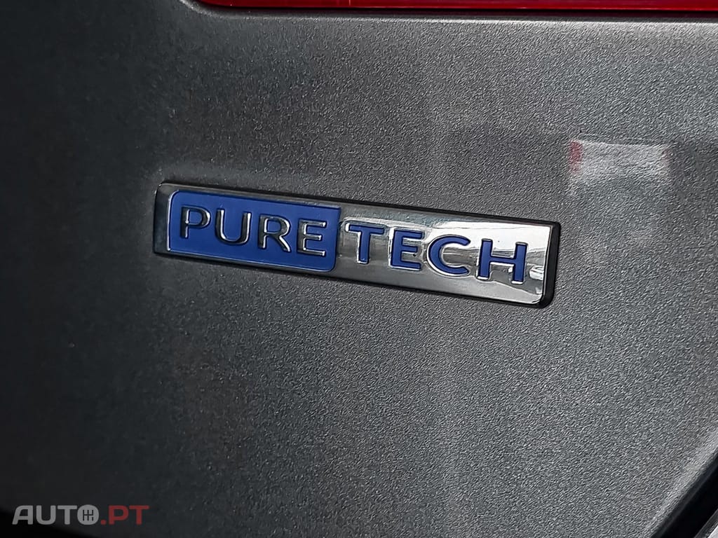 Peugeot 308 1.2 PureTech Allure Faróis Full LED