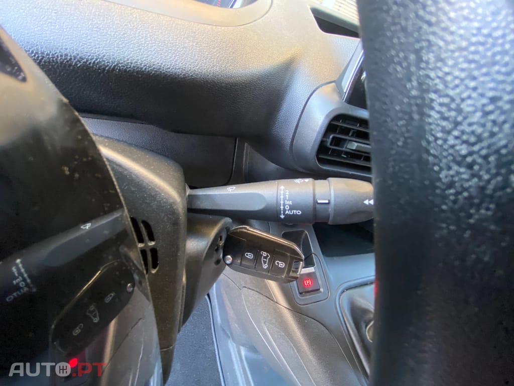 Peugeot Partner 1.6 HDI L1  100cv Carplay  Nacional