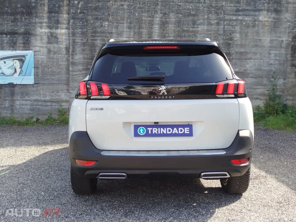 Peugeot 5008 1.2 PureTech Allure J18