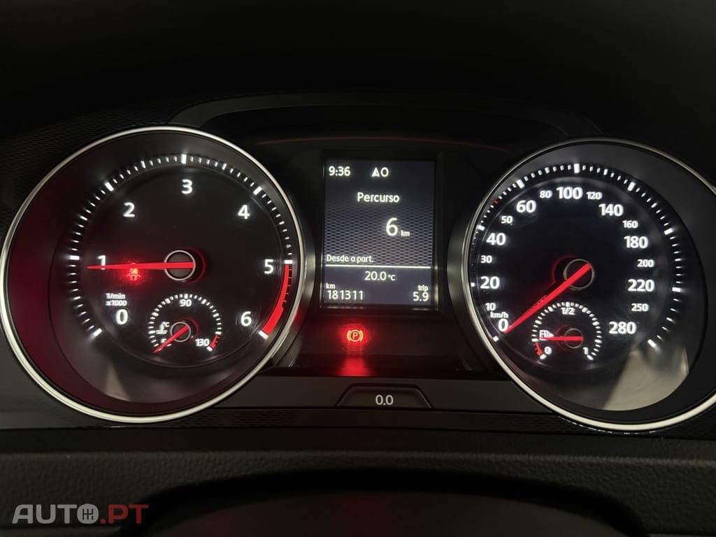 Volkswagen Golf 2.0 TDi GTD — fotografia 13