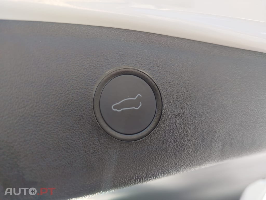 Tesla Model 3 Long Range Tração Integral