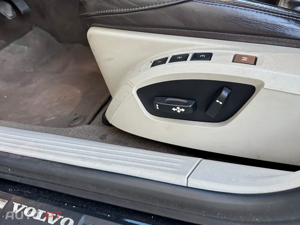 Volvo V40 1.6 D2 R-Design Momentum