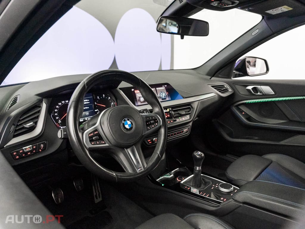 BMW 116 d Pack Desportivo M