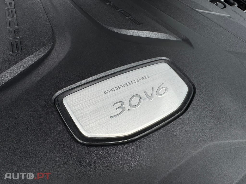 Porsche Cayenne Standard