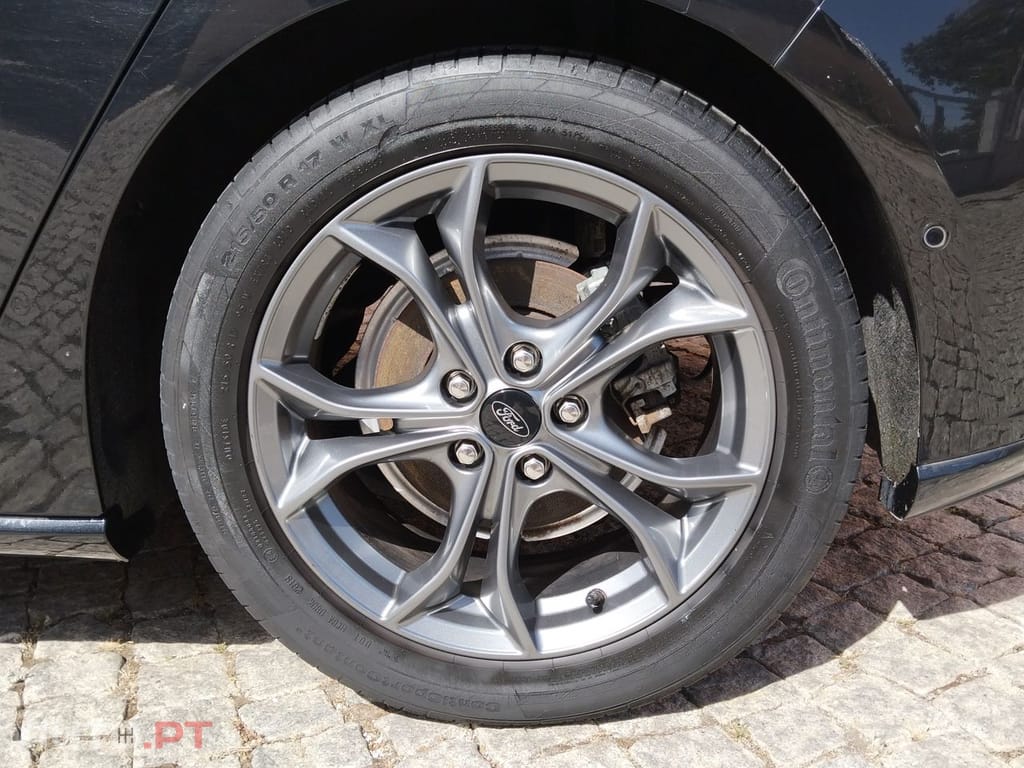 Ford Focus 1.0 EcoBoost MHEV ST-Line